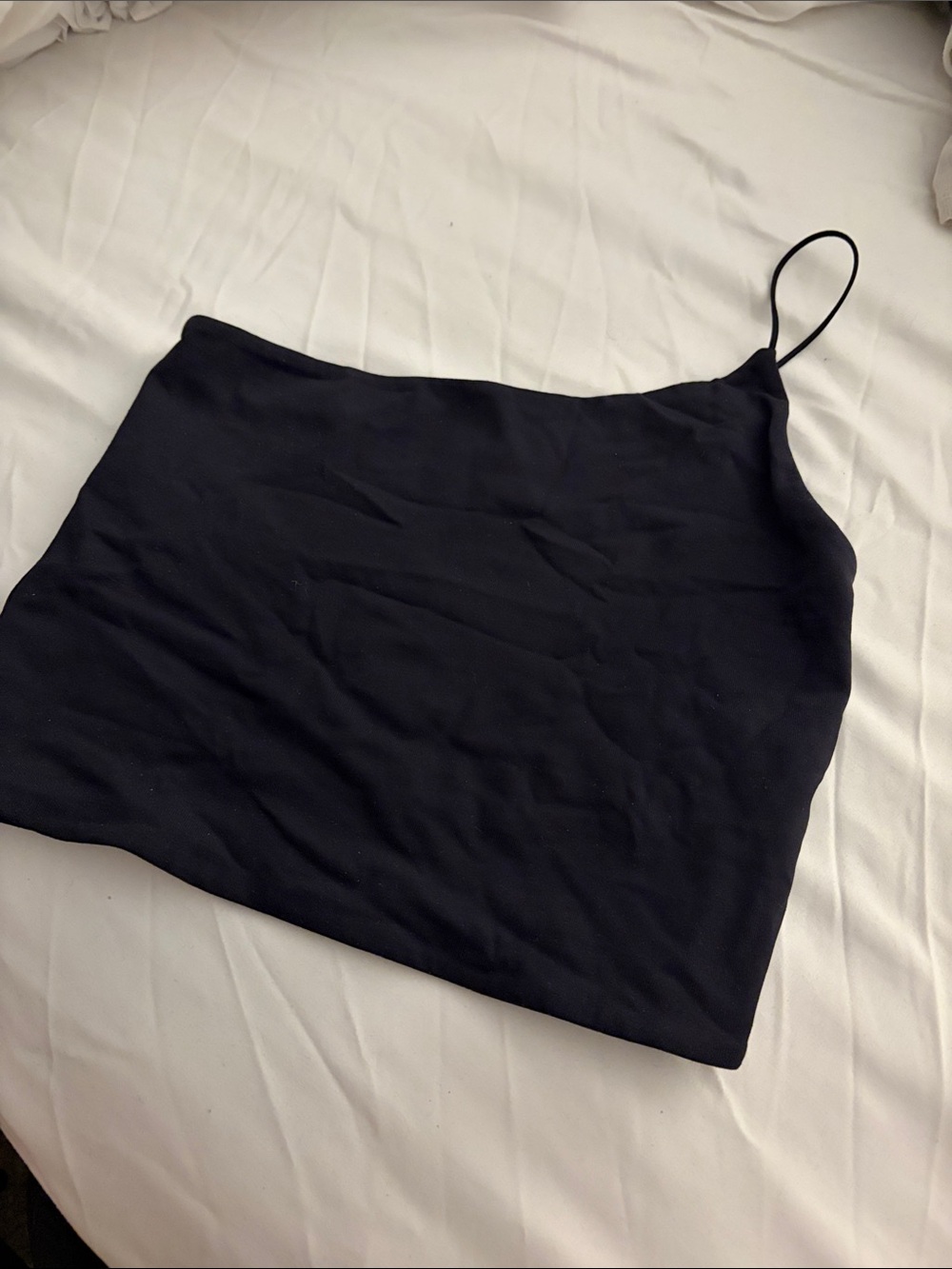 Aritzia Babaton Contour Black One Shoulder Spaghetti Strap Crop Top